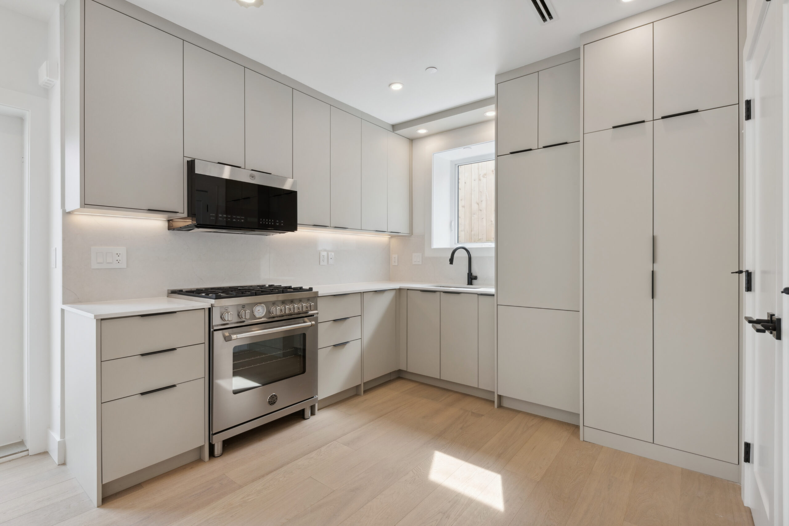 Build Multifamily & Multiplex Homes In Vancouver